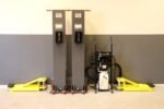 MaxJax® M7K Portable Two Post Garage Lift - Standard Package - Image 4